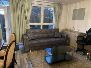 London 3 bed Maisonette, Pvt Gdn
